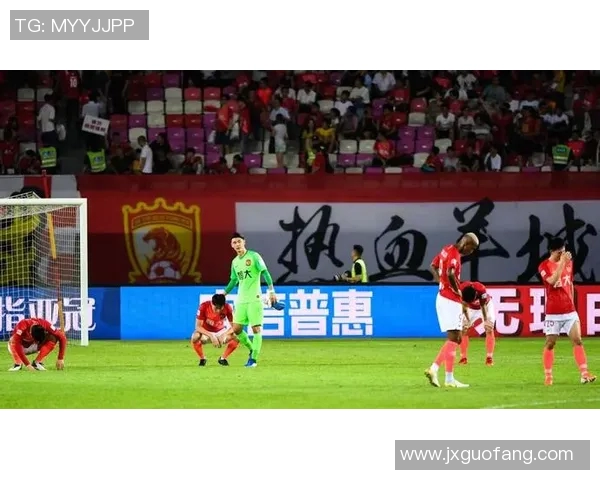 足协杯精彩对决申花与上港的巅峰对抗集锦回顾 足协杯精彩对决申花与上港的巅峰对抗集锦回顾