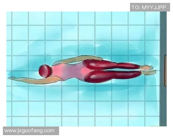 自由泳常见错误解析及纠正方法帮助提升游泳技巧 自由泳常见错误解析及纠正方法帮助提升游泳技巧