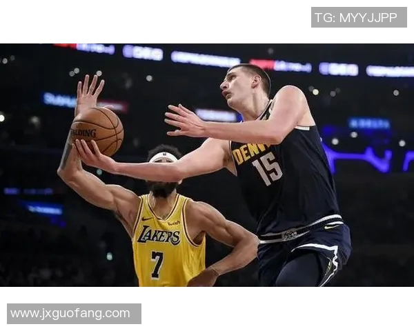 北京网球队包夹战术解析与实战应用探讨